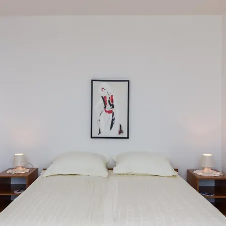 One Bedroom With Loggia And Sea View Daire